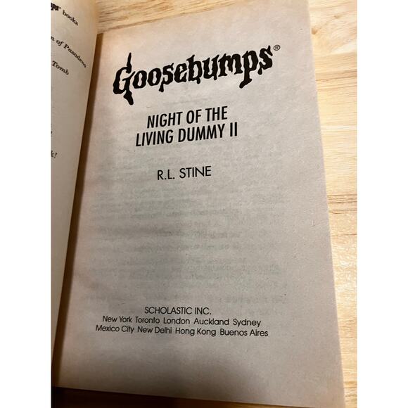 GOOSEBUMPS Lot of (2) NIGHT OF LIVING DUMMY II III 2 3, 1990s, 1st Printing - Picture 7 of 11